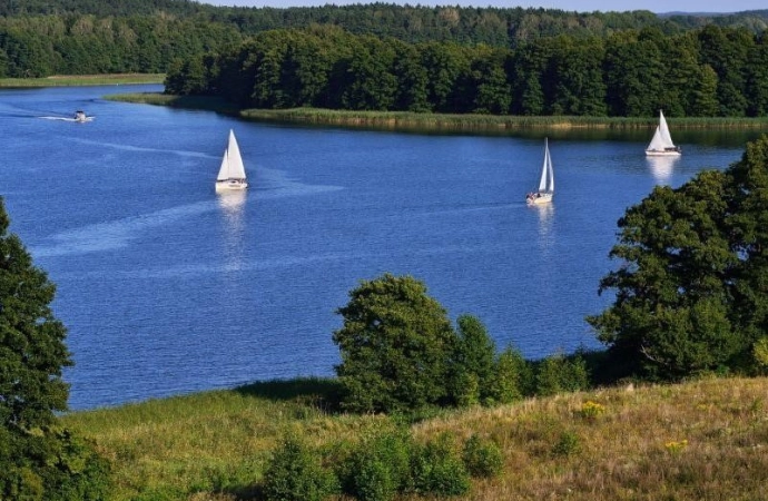 {Samorząd województwa warmińsko-mazurskiego rozstrzygnął konkurs na dotacje na promocję regionu.}